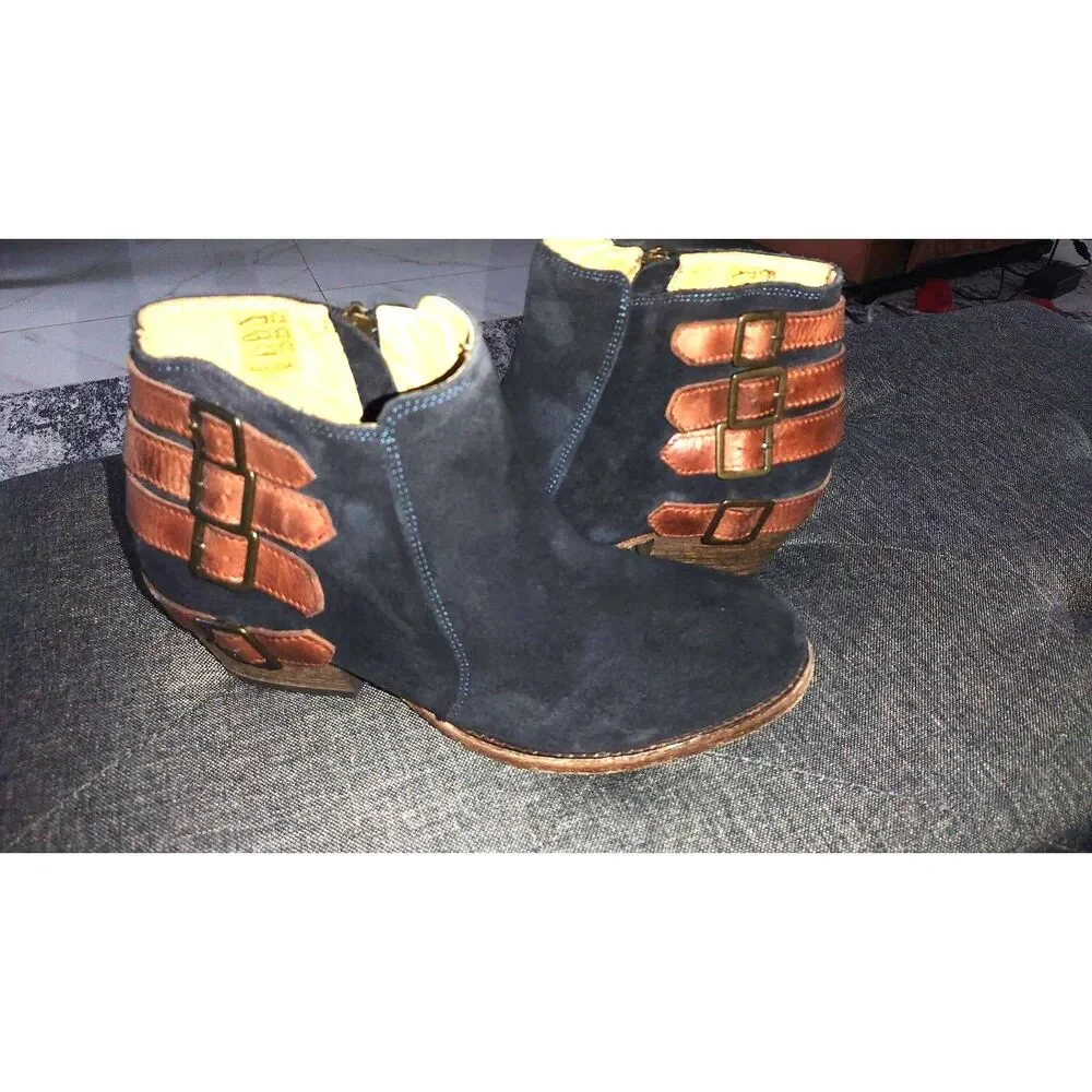 Hudson Women’s Suede Booties Size 40 Brown Black Mod Ankle Boots Designer Chic